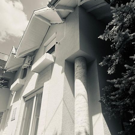 La Casa Tamaris Apartment Senta ภายนอก รูปภาพ