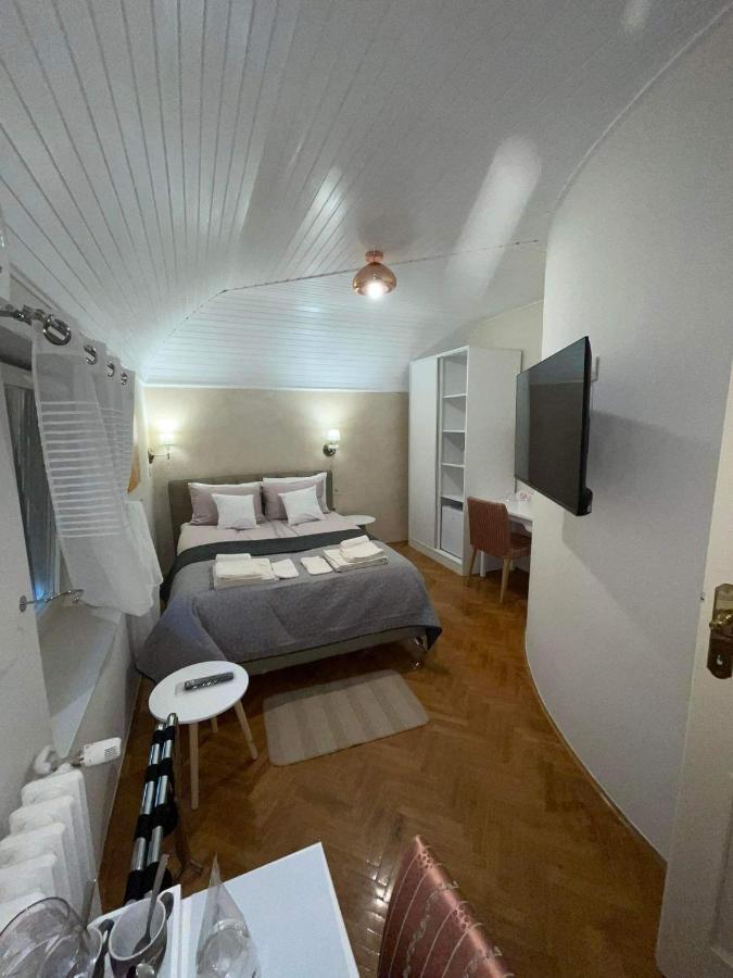 La Casa Tamaris Apartment Senta ภายนอก รูปภาพ