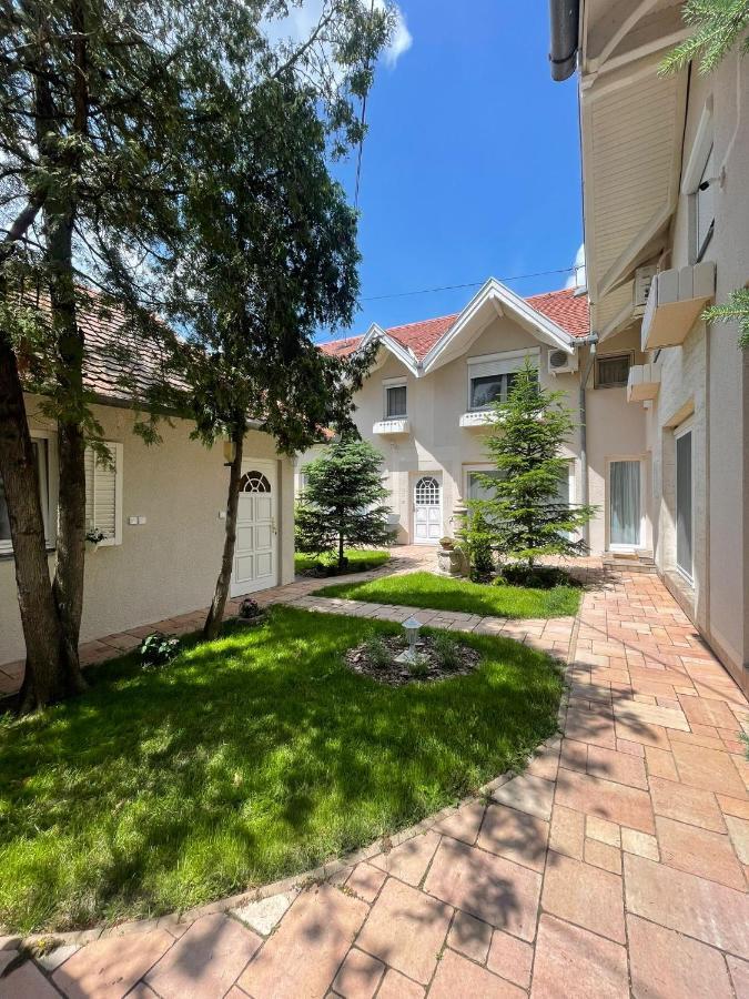 La Casa Tamaris Apartment Senta ภายนอก รูปภาพ